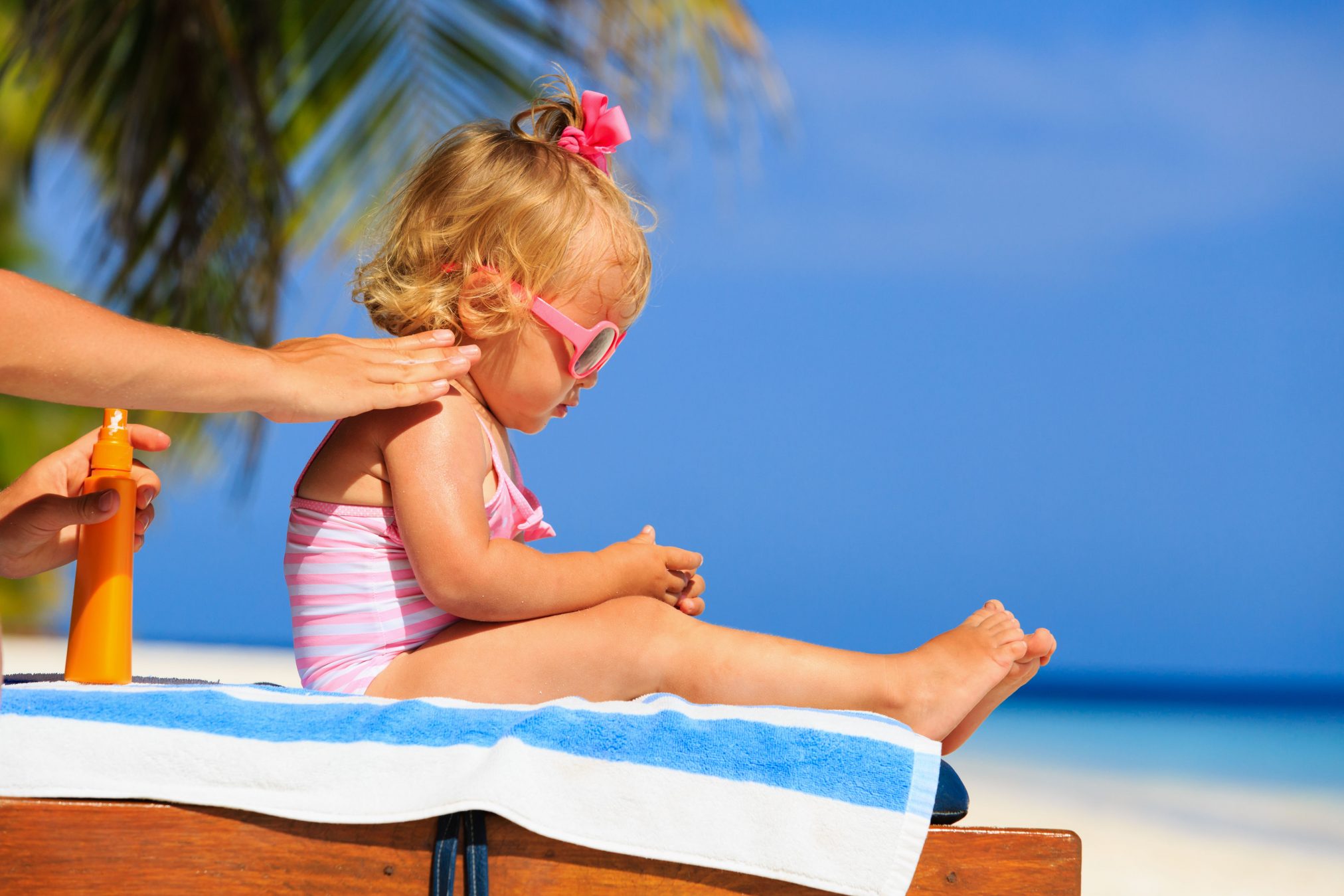 protecting children with sunscreen